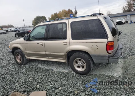 2000 Ford Explorer Xlt from USA, damaged, VIN 1FMZU63X5YUB61399
